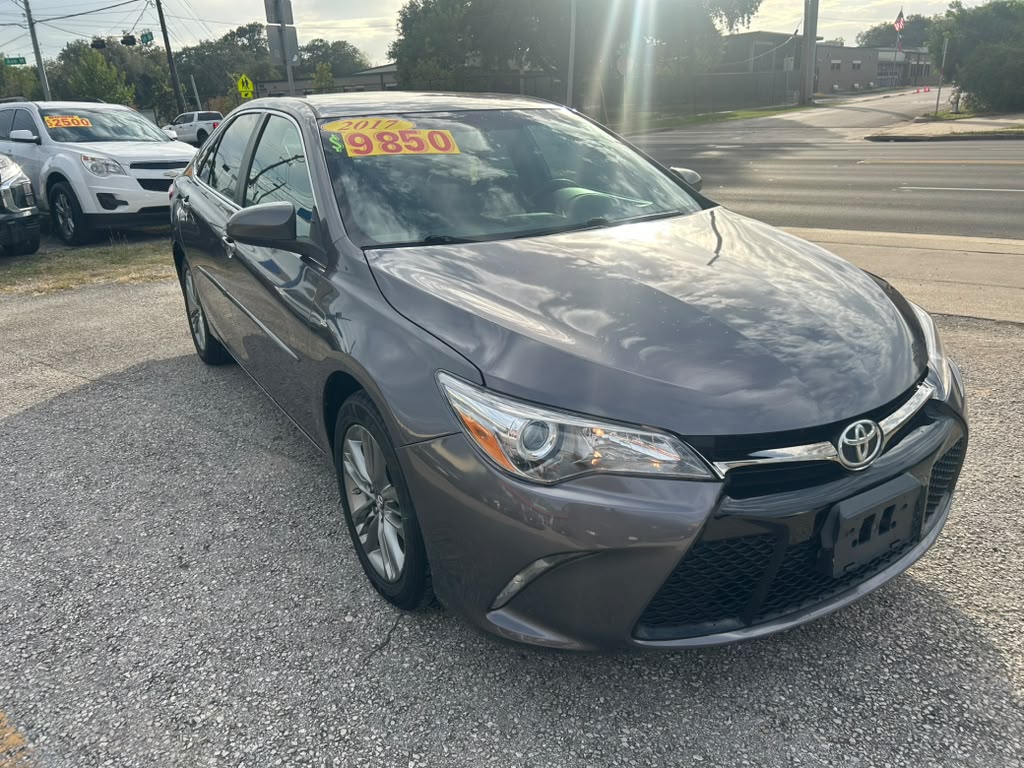 2017 CAMRY SE